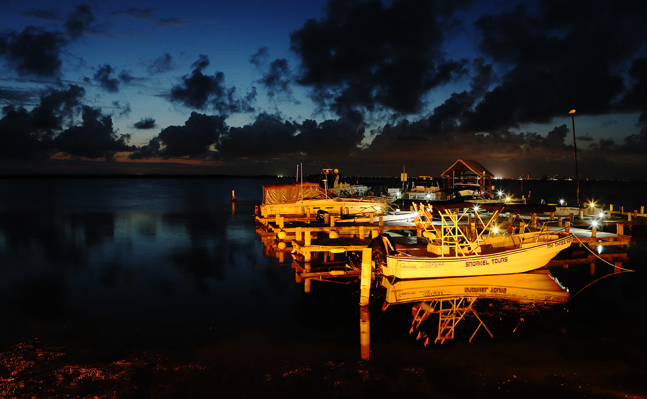 Канкунские лодки на закате