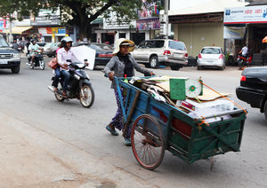 Кхмеры едут на работу