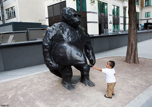 Лондонский гориллоид и малыш