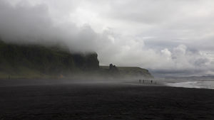 Исландский пляж