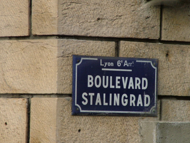 https://oper.ru/static/data/site/09stalingrad_lion.jpg